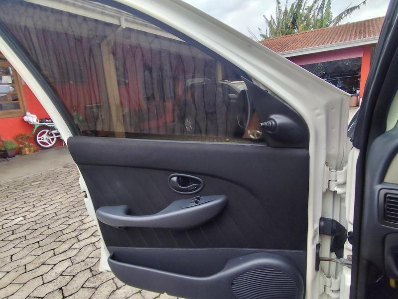 imagem-https://www.socarrao.com.br/sc-vehicle-images-prod/55860/1769989146044-7258663OR_1769719919_46_20.jpg