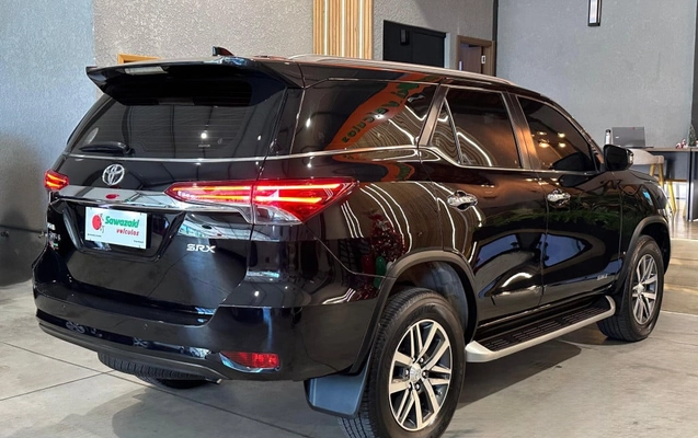 imagem-https://www.socarrao.com.br/sc-vehicle-images-prod/5588/1773162646888-vehicle_image_1765637497_33e3ef1ef56c5bd20b4c03786f530982.jpeg