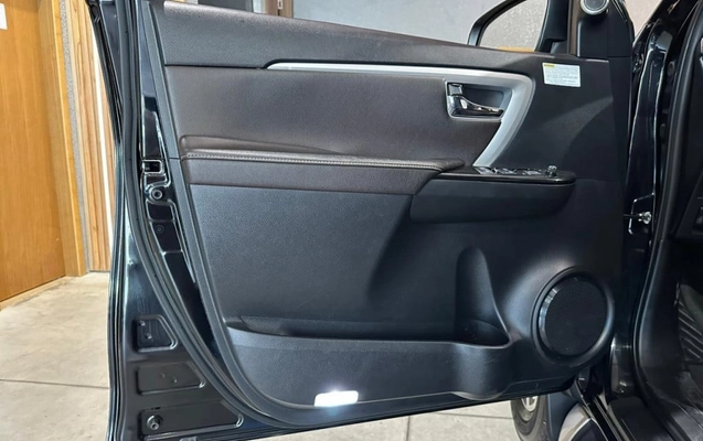 imagem-https://www.socarrao.com.br/sc-vehicle-images-prod/5588/1773162646902-vehicle_image_1765637514_f8cc5c6c9c3beff73035e9534c8e2997.jpeg