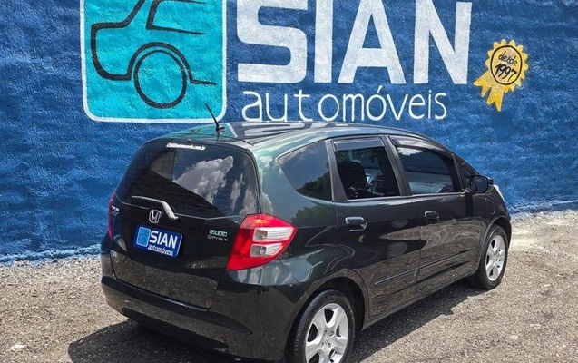 imagem-https://www.socarrao.com.br/sc-vehicle-images-prod/55946/1789149753682-7563879_1_B_b21b1dad8d.jpeg