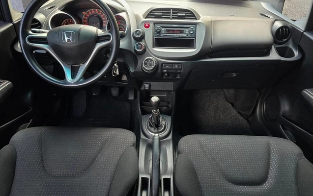 imagem-https://www.socarrao.com.br/sc-vehicle-images-prod/55946/1789149753683-7563879_2_B_f1ca59ebb1.jpeg