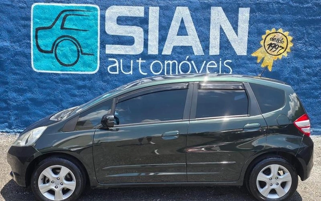 imagem-https://www.socarrao.com.br/sc-vehicle-images-prod/55946/1789149753697-7563879_13_B_31c855fc10.jpeg