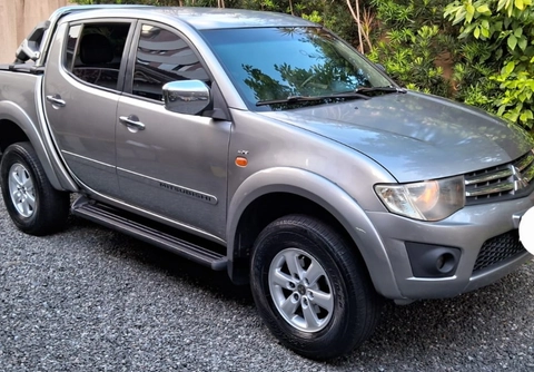 Mitsubishi L200 2012 Cinza — foto 1 de 3