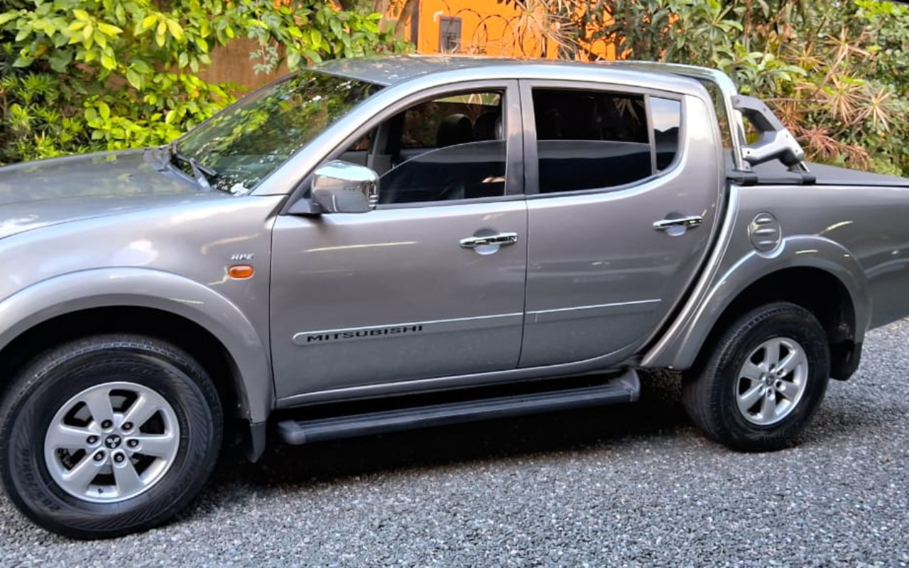imagem-https://www.socarrao.com.br/sc-vehicle-images-prod/56160/1769989462737-6978589OR_46500100_1760210501_5630.jpg