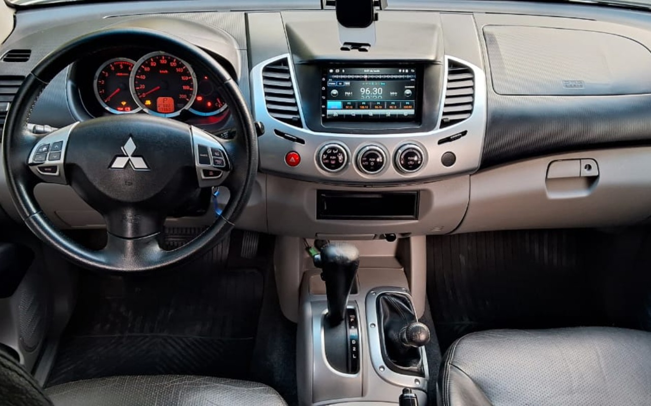 imagem-https://www.socarrao.com.br/sc-vehicle-images-prod/56160/1769989462737-6978589OR_46506800_1760210501_74820.jpg