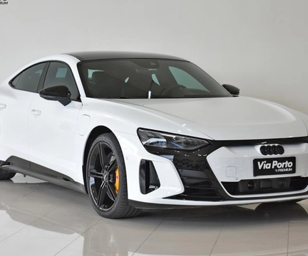 Audi E-Tron 2022 Branco — foto 1 de 3