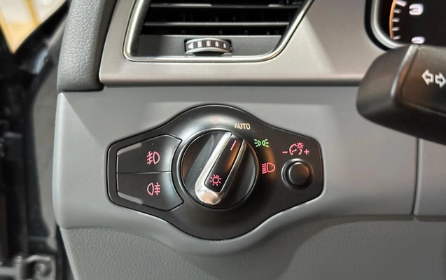 imagem-https://www.socarrao.com.br/sc-vehicle-images-prod/5618/1787688297208-vehicle_image_1769007031_84342de6ef84c3ab0bc0e066cd536de4.jpeg