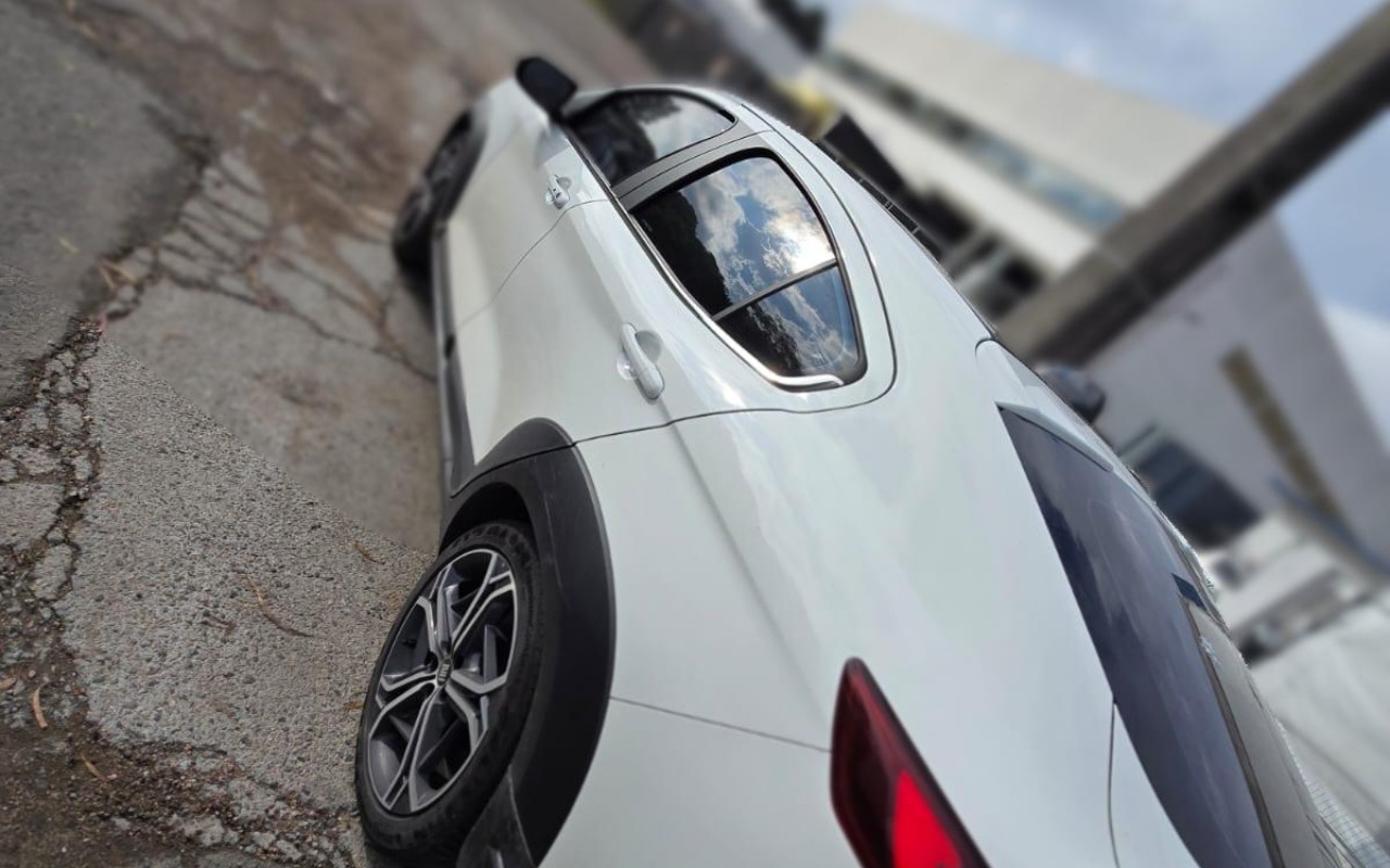 imagem-https://www.socarrao.com.br/sc-vehicle-images-prod/56188/1769989464153-6849611OR_83968500_1755283903_21240.jpg