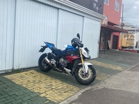 BMW S 1000 R  na cor Branco em Curitiba / PR - 56212