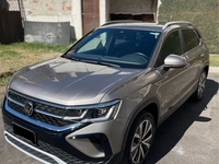 Volkswagen Taos 2023 Bege — foto 1 de 3