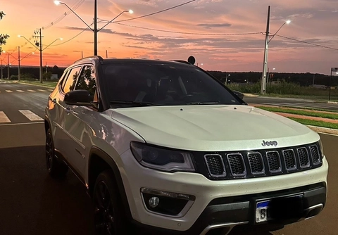 Jeep Compass 2019 Branco — foto 1 de 3