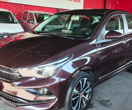 Fiat Cronos DRIVE 1.3 8V Flex 2019 Vermelho — foto 1 de 3