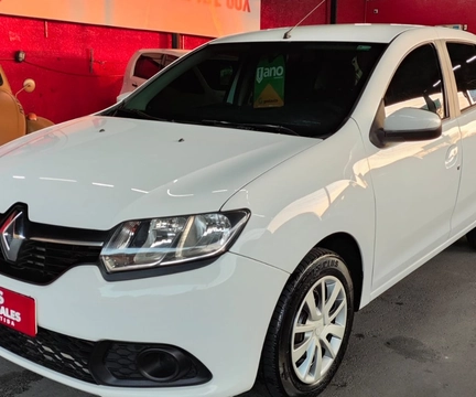 Renault Sandero 2015 Branco — foto 1 de 3