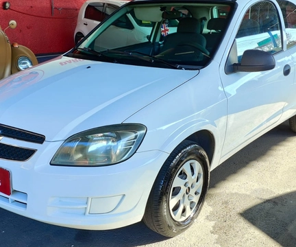 Chevrolet Celta 2014 Branco — foto 1 de 3