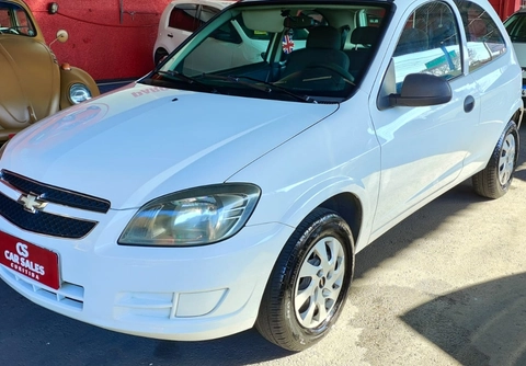 Chevrolet Celta 2014 Branco — foto 1 de 3