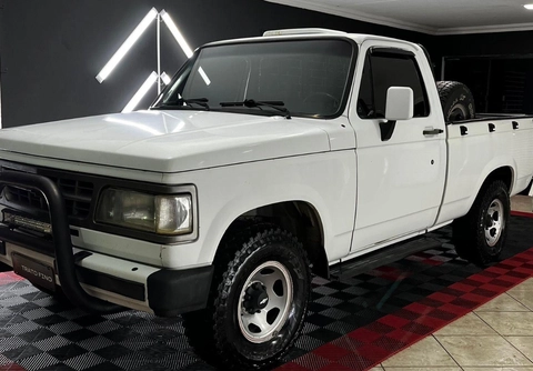 Chevrolet D-20 1996 Branco — foto 1 de 3