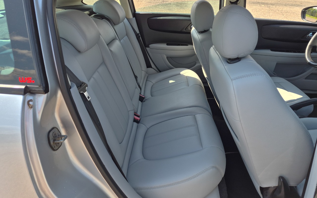 imagem-https://www.socarrao.com.br/sc-vehicle-images-prod/56331/1786461249670-Rm90b3MgQzQgLSBlZGl0YWRhcyAtIDA5LjA4LjIwMjYtMTIuanBn.jpg