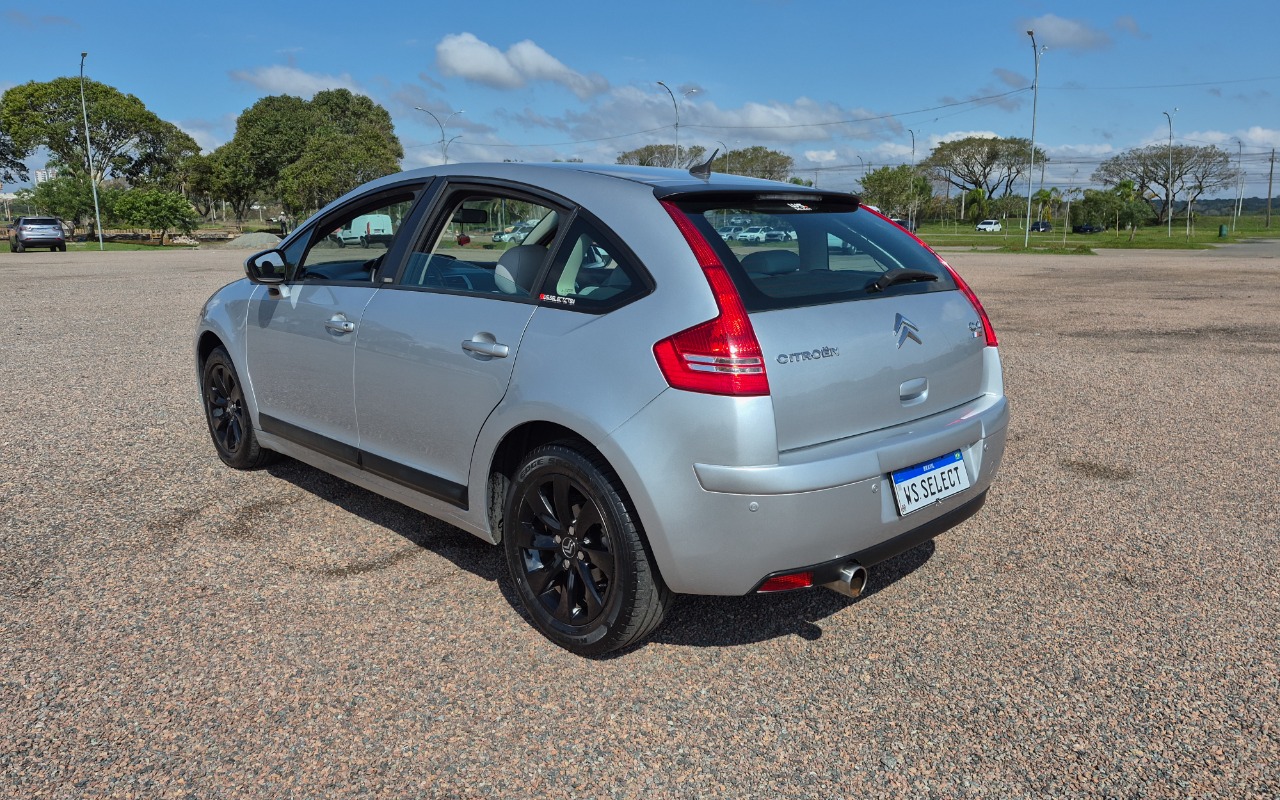 imagem-https://www.socarrao.com.br/sc-vehicle-images-prod/56331/1786461250048-Rm90b3MgQzQgLSBlZGl0YWRhcyAtIDA5LjA4LjIwMjYtMzUuanBn.jpg