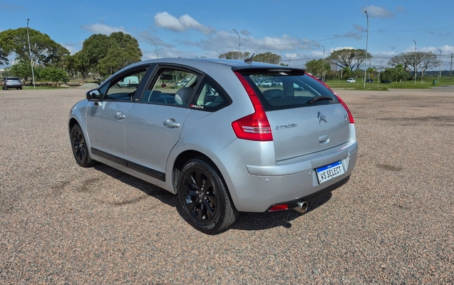 imagem-https://www.socarrao.com.br/sc-vehicle-images-prod/56331/1786461250048-Rm90b3MgQzQgLSBlZGl0YWRhcyAtIDA5LjA4LjIwMjYtMzUuanBn.jpg