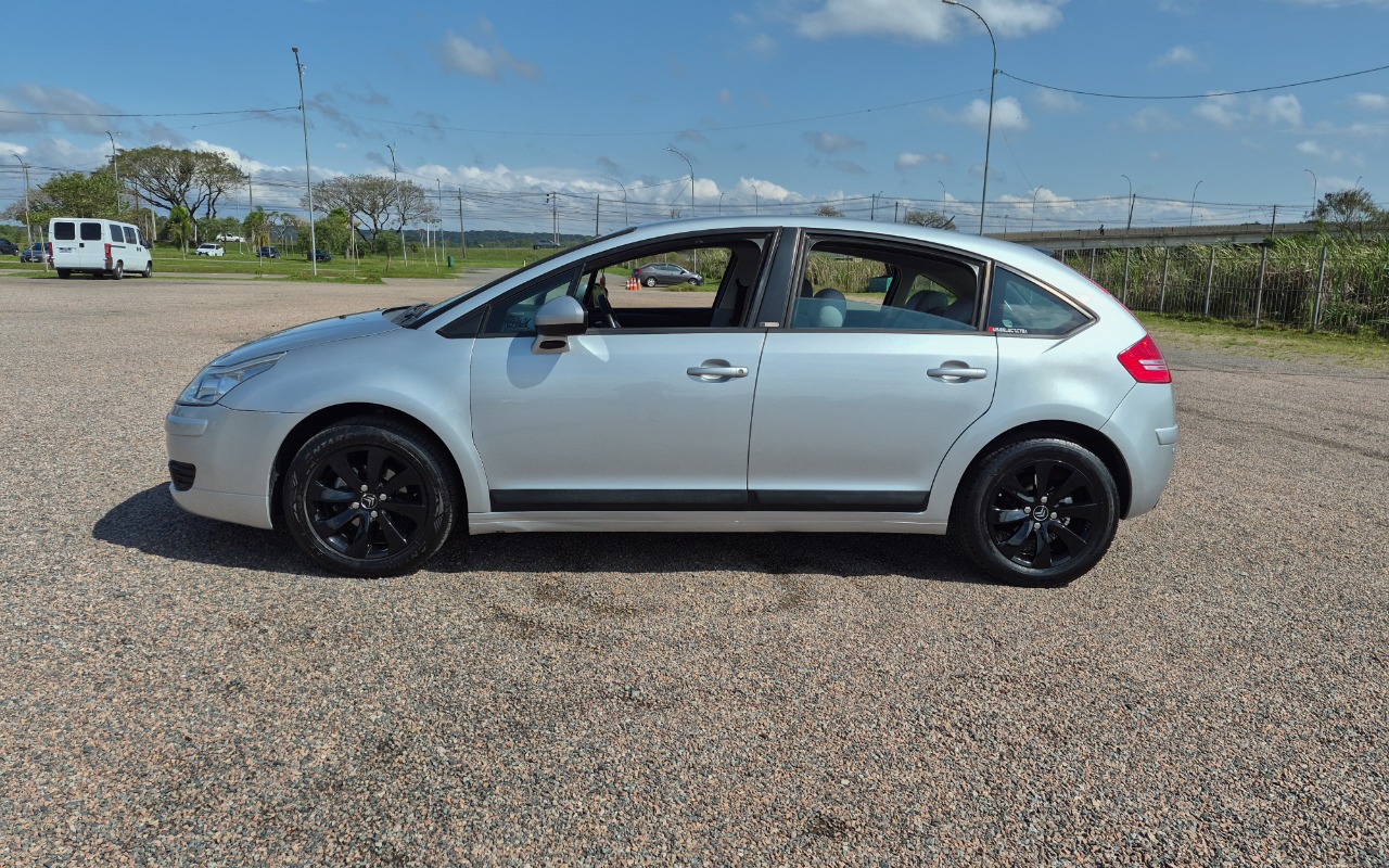 imagem-https://www.socarrao.com.br/sc-vehicle-images-prod/56331/1786461250291-Rm90b3MgQzQgLSBlZGl0YWRhcyAtIDA5LjA4LjIwMjYtMzEuanBn.jpg