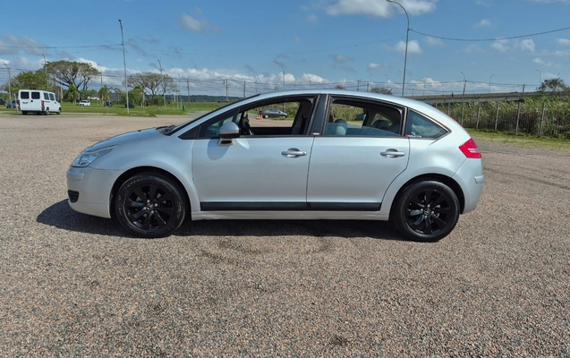 imagem-https://www.socarrao.com.br/sc-vehicle-images-prod/56331/1786461250291-Rm90b3MgQzQgLSBlZGl0YWRhcyAtIDA5LjA4LjIwMjYtMzEuanBn.jpg