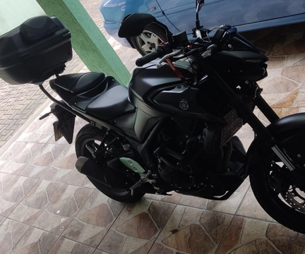 YAMAHA MT-03 321/ABS 2024 Preto — foto 1 de 3
