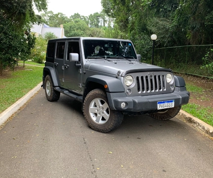 Jeep Wrangler 2015 Cinza — foto 1 de 3