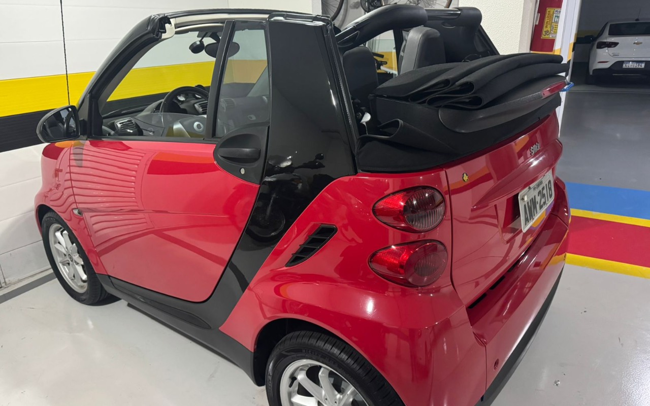 smart fortwo 2010 Vermelho — foto 1 de 3