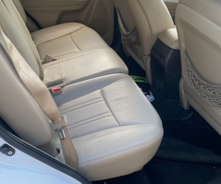 Kia Sorento 2.4 16V 4x2 Aut. 2015 Branco — foto 1 de 3