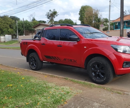 Nissan Frontier 2021 Vermelho — foto 1 de 3