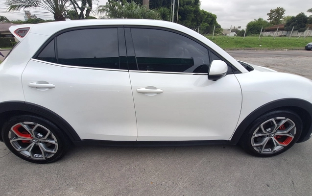 imagem-https://www.socarrao.com.br/sc-vehicle-images-prod/56396/1769989475886-7026300OR_20149300_1762171638_76100.jpg