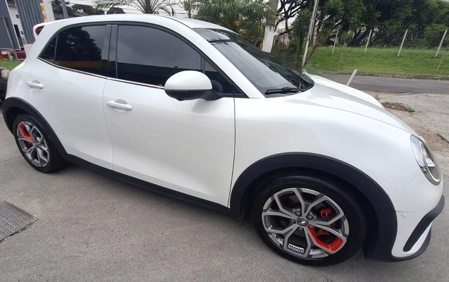 imagem-https://www.socarrao.com.br/sc-vehicle-images-prod/56396/1769989475886-7026300OR_20151500_1762171638_66840.jpg