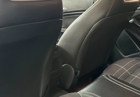 Mercedes-Benz CLA-200 2014 Preto — foto 1 de 3