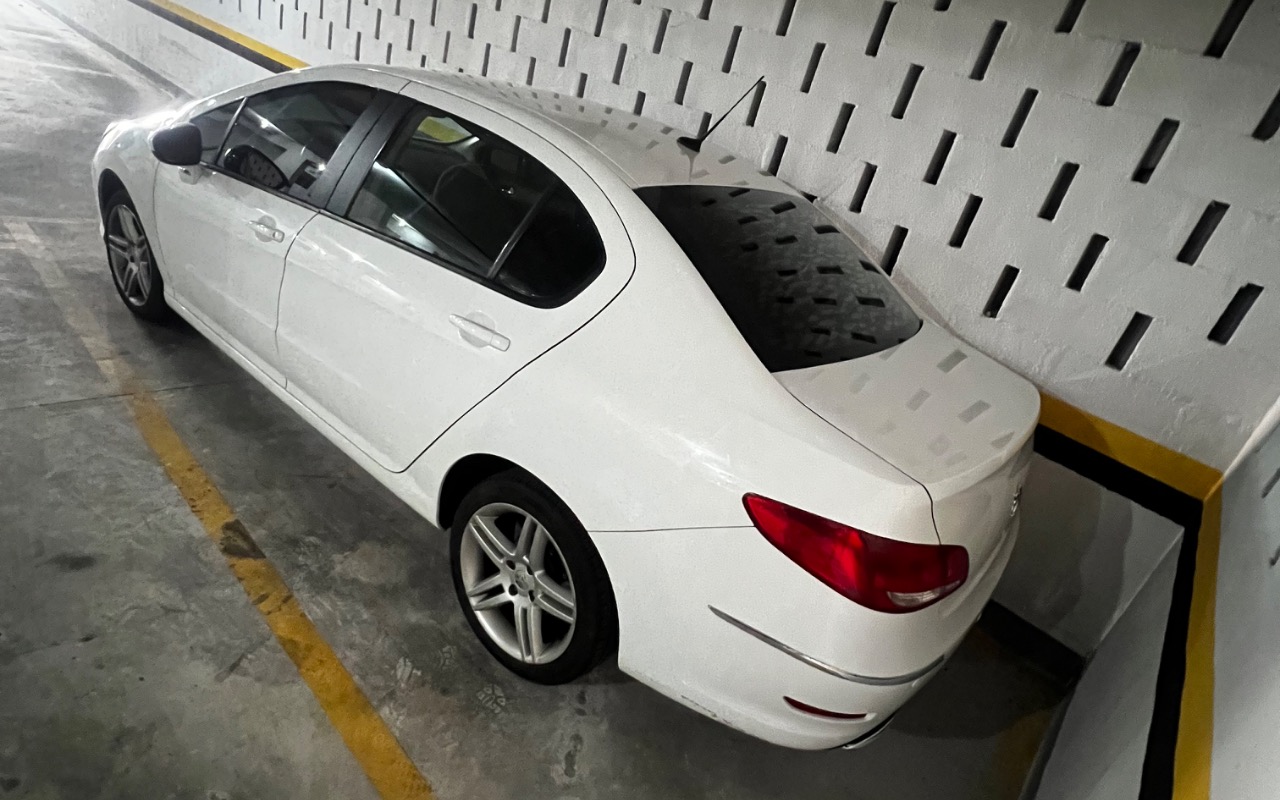 imagem-https://www.socarrao.com.br/sc-vehicle-images-prod/56421/1769989477411-7133256OR_55486800_1765201085_95140.jpg