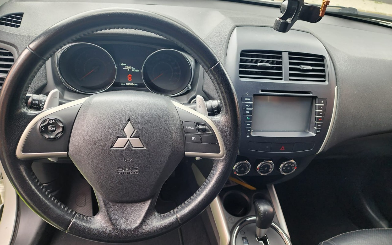 imagem-https://www.socarrao.com.br/sc-vehicle-images-prod/56447/1769989479012-7210207OR_09861600_1768240126_5860.jpg