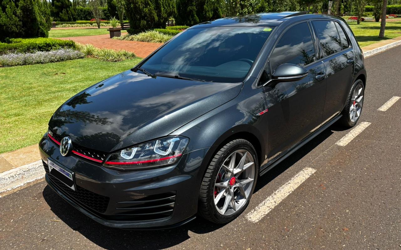 imagem de GTi 2.0 TSI 220cv Aut.