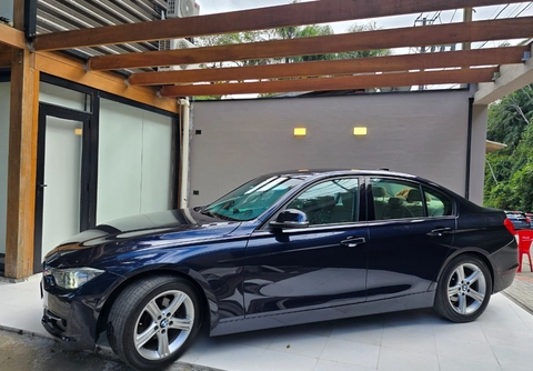 Bmw 320i 2015 Azul — foto 1 de 3