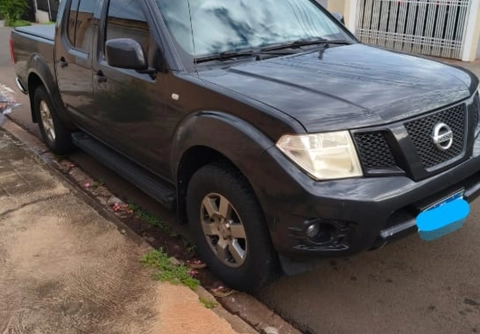 Nissan Frontier 2015 Preto — foto 1 de 3