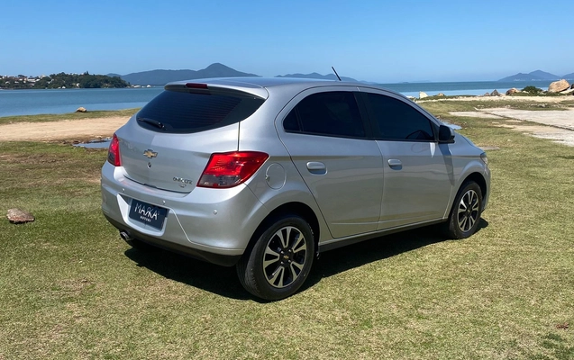 imagem-https://www.socarrao.com.br/sc-vehicle-images-prod/5731/1787770299480-003_51f86a976f425965148edb7b44abcb78.jpg
