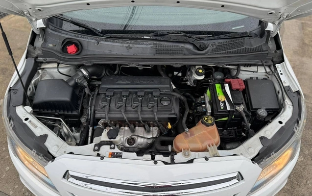 imagem-https://www.socarrao.com.br/sc-vehicle-images-prod/5754/1770207225832-8098cc575af74c2ab7f865da6e03a953_1759944779761.jpg