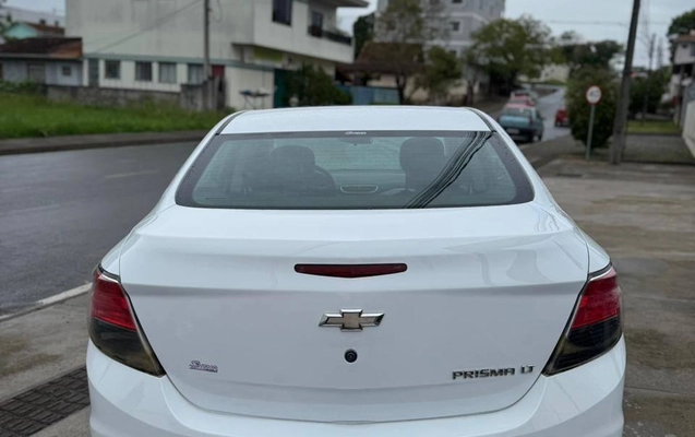imagem-https://www.socarrao.com.br/sc-vehicle-images-prod/5754/1770207759835-7c547ae181a14524a28160dc2b238a15_1759944779767.jpg