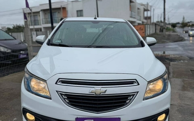 imagem-https://www.socarrao.com.br/sc-vehicle-images-prod/5754/1770207892947-acd122ea75d548f1be1b09d2e0015862_1759944779751.jpg