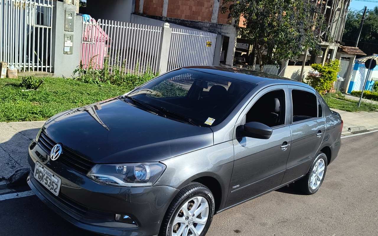 Volkswagen Voyage 2013 Cinza — foto 1 de 3