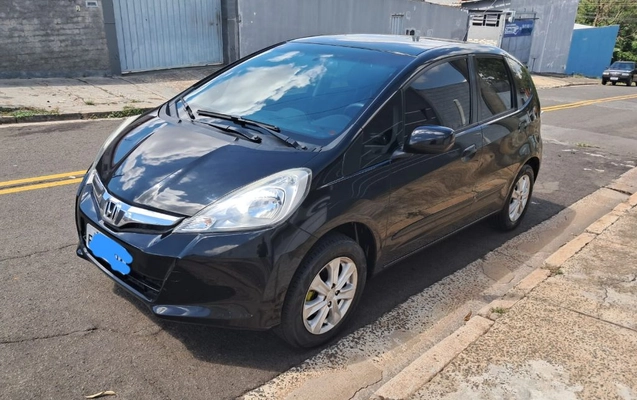 imagem-https://www.socarrao.com.br/sc-vehicle-images-prod/6098/1769987810535-7077530OR_1766515075_44_130.jpg