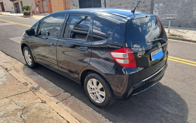 imagem-https://www.socarrao.com.br/sc-vehicle-images-prod/6098/1769987810535-7077530OR_1766515076_47_910.jpg