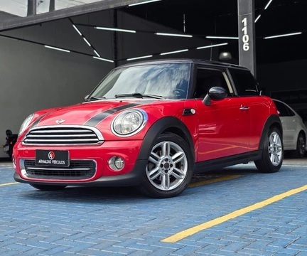 Mini COOPER 1.6 Mec. 2011 Vermelho — foto 1 de 3