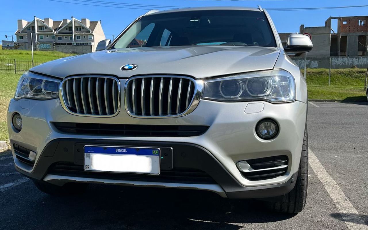imagem-https://www.socarrao.com.br/sc-vehicle-images-prod/616699/1776956147825-Rm90byA5LmpwZWc.jpeg