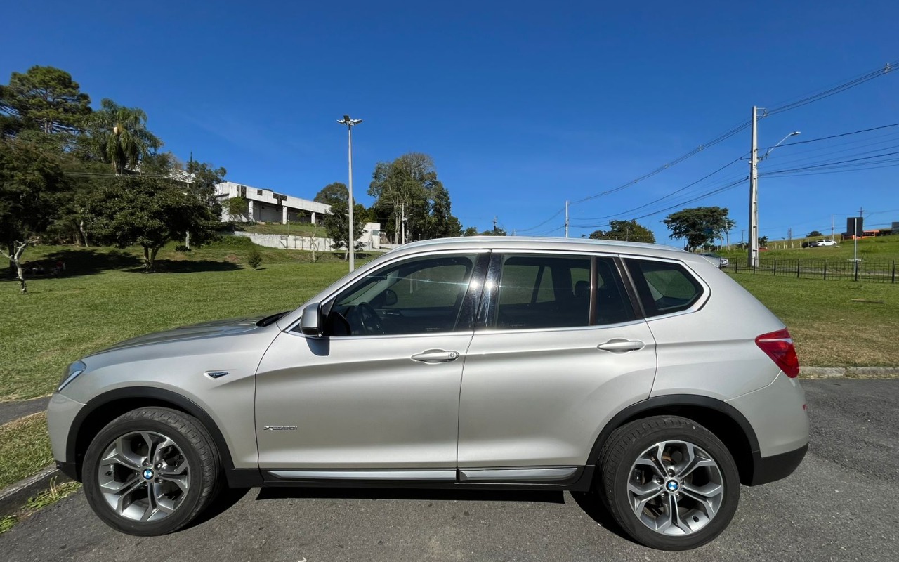 imagem-https://www.socarrao.com.br/sc-vehicle-images-prod/616699/1776956148087-Rm90byAxMC5qcGVn.jpeg