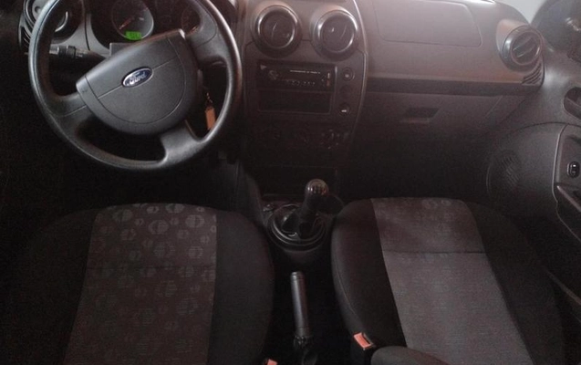imagem-https://www.socarrao.com.br/sc-vehicle-images-prod/6406/1786626924449-7377317_11_B_1a144bfb6c.jpeg