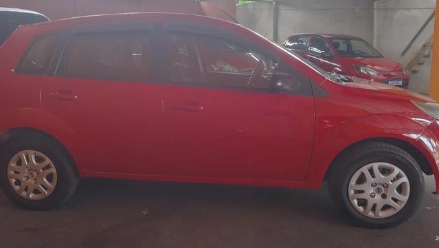 imagem-https://www.socarrao.com.br/sc-vehicle-images-prod/6406/1786626924454-7377317_13_B_83d4b8ec5b.jpeg